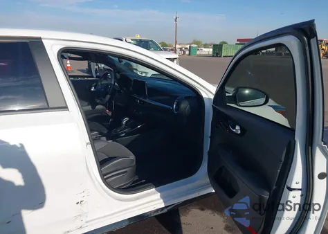 2023 Kia Forte Gt-Line из США, поврежденный, VIN 3KPF54AD6PE552947